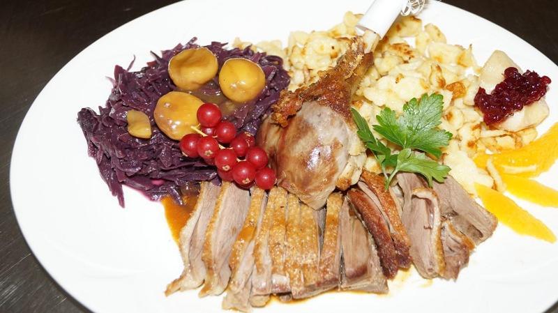 Hotel Restaurant Kreuz Kaiserstuhl Exteriör bild