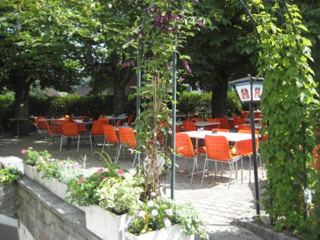 Hotel Restaurant Kreuz Kaiserstuhl Exteriör bild